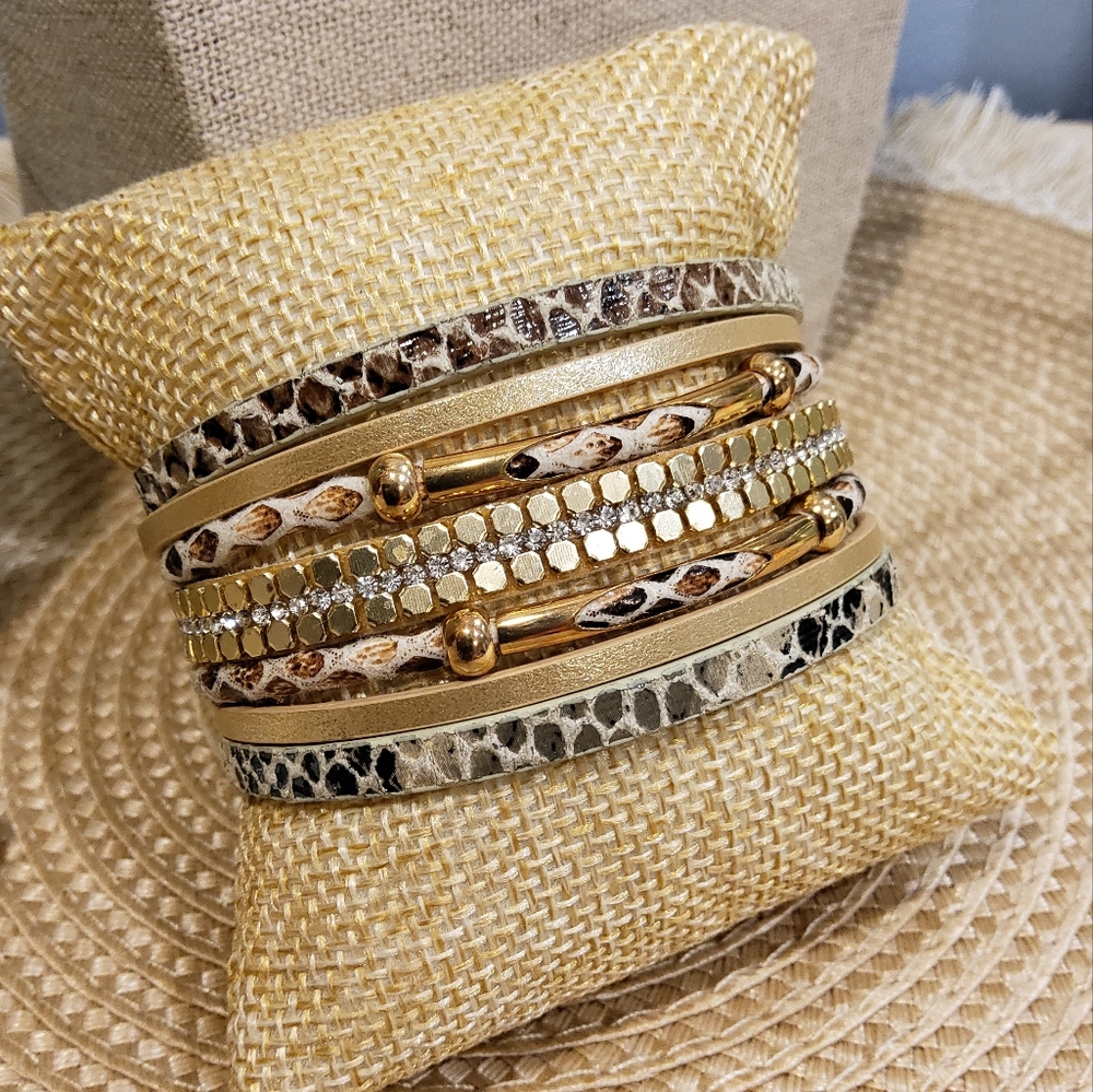 Gold Animal Print Bracelet Set